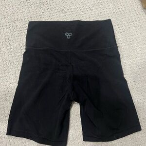 TNA BUTTER Cheeky Hi-Rise 7” Biker Shorts